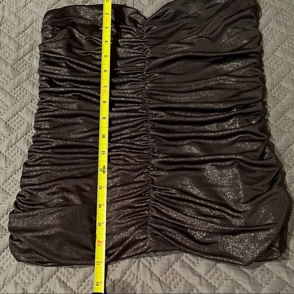 Express Strapless Metallic Top - Picture 4 of 6